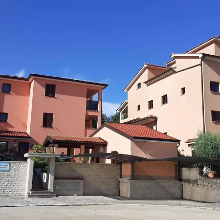 Marina-mare Пореч