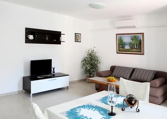 Apartment Marina-mare *